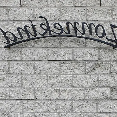 بيت للعطل For 6 People, Near The Sint Maartensvlotbrug