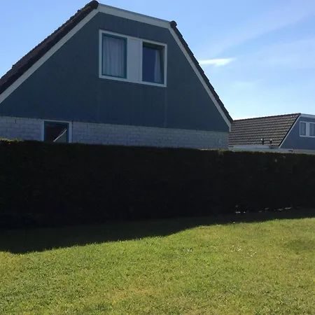 Holiday home For 6 People, Near The Sint Maartensvlotbrug
