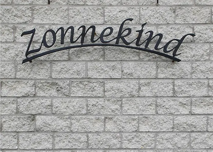 For 6 People, Near The *